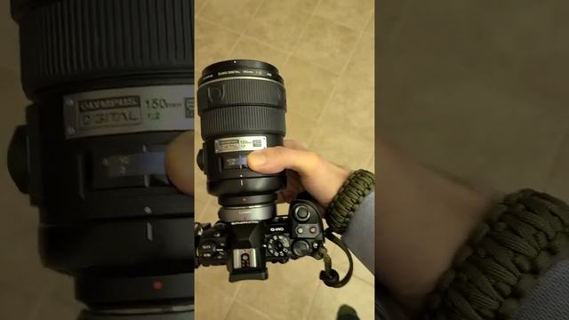 Olympus 150mm f/2 rattle, normal? смотреть онлайн