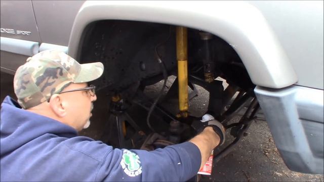 XJ-Cosmo - Episode 7 - Level the Front-End Rake with Spring Spacers... Almost Perfect Jeep Cherokee смотреть онлайн