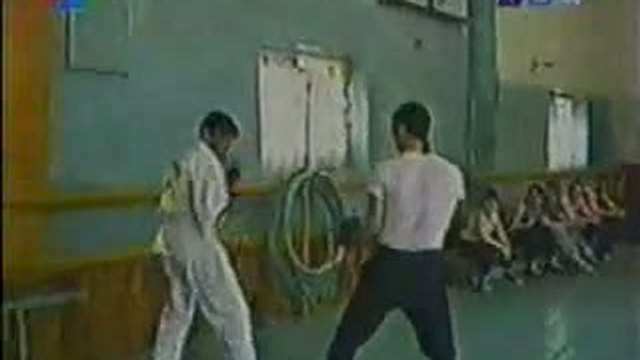 Боксер против каратиста смотреть онлайн