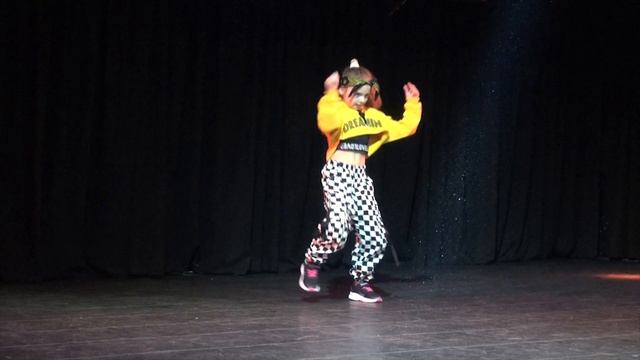 Нестерова Виктория - «Dance Viki» (Направление - hip-hop)  #талантливыедети #дети #dance
