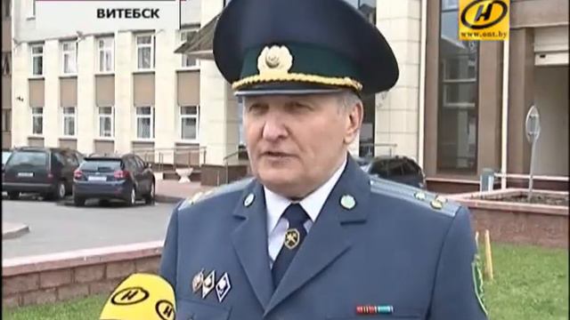 Боевой танк пытались провезти через белорусскую границу смотреть онлайн