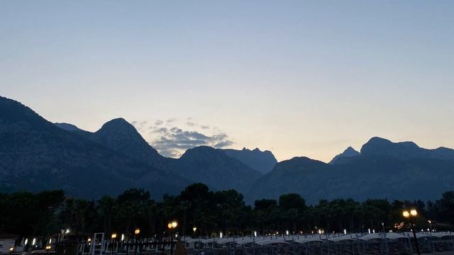 «Отчего люди не летают, как птицы?…» А я лечу!!!! #akkaantedon смотреть онлайн