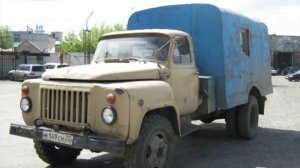 На них возили не только навоз! Газ 52/53 с надстройками.