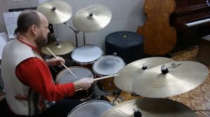 соло на барабанах - solo on drums              3 52 clear jazz