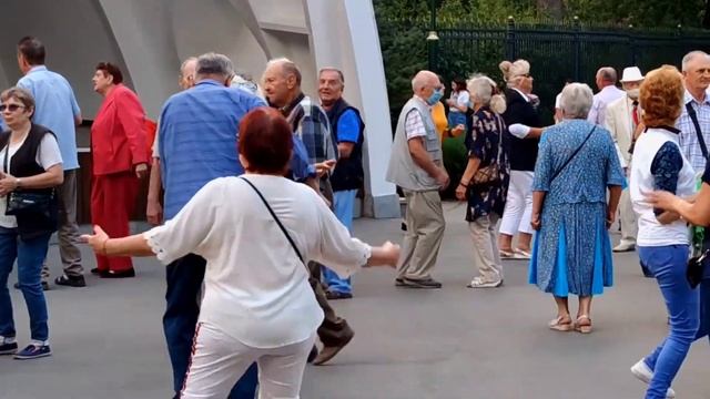 Kharkiv Харьков Танцы Парк Горького смотреть онлайн