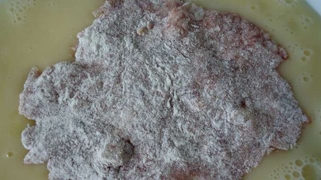 Яичный рулет с фаршем