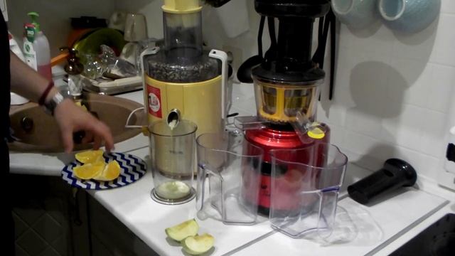 СОКОВЫЖИМАЛКА ШНЕКОВАЯ KITFORT KT-1101-2 ОБЗОР И СРАВНЕНИЕ смотреть онлайн