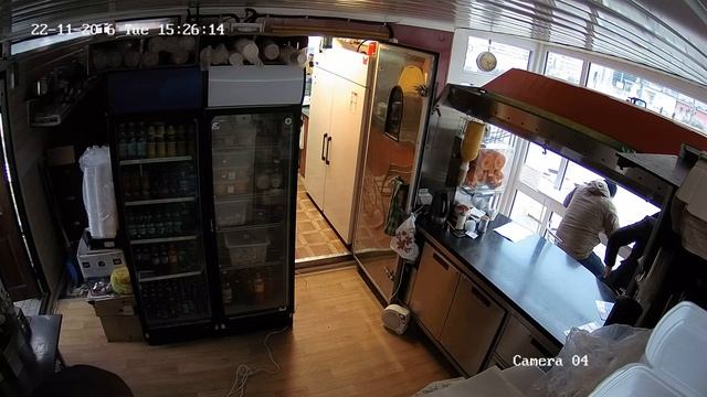 Без WDR, ip камера Hikvision DS-2CD2442FWD-I, 2.8 mm. смотреть онлайн