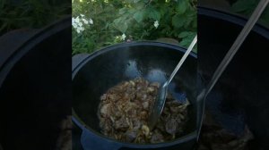 Гречка по-купечески или "черный плов" в казане