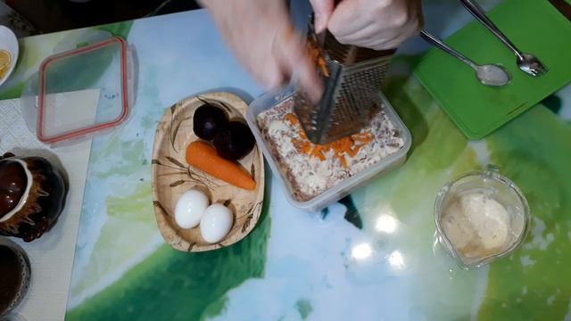 Горбуша под шубой, не хуже селёдки. С майонезом, приготовленным в домашних условиях.