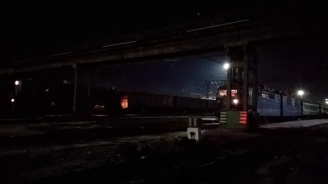 Поезд 44 Кустанай-Алматы 1"Тобол";48 Атырау-Нур Султан Нурлы Жол"Каспий")Станция Кустанай) смотреть онлайн