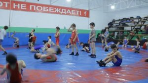 Тренировка по вольной борьбе в селении Новые Викри