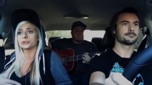 Девушка классно поет в машине с парнями! Me and My Broken Heart  (Cover)