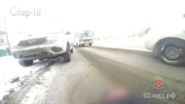 В Кузбассе в результате спецоперации задержаны наркосбытчики с более 1 кг синтетических наркотиков