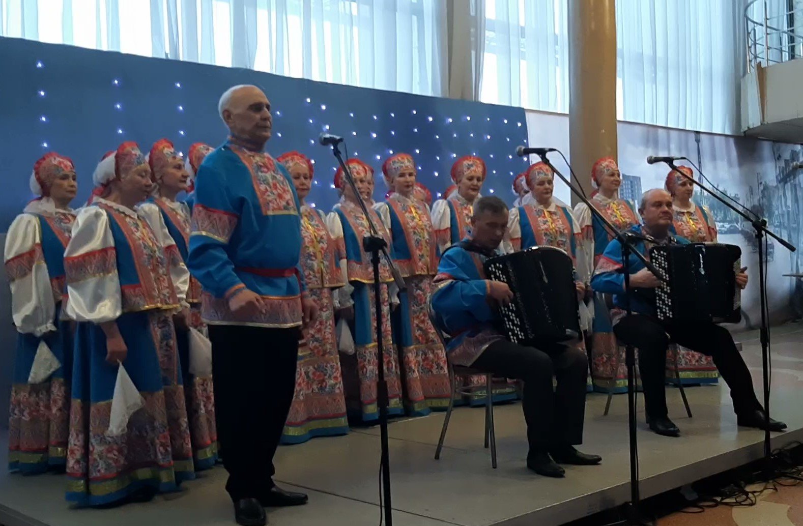 По степям Забайкалья. По диким степям Забайкалья на баяне.