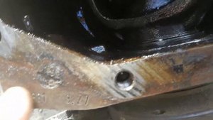 Замена редуктора, фланцев и муфты на Mercedes 190 w201