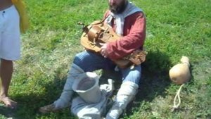 Колёсная лира. Песня из м/ф "Остров Сокровищ"