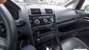 КАК СНЯТЬ БЛОК УПРАВЛЕНИЯ ПЕЧКОЙ В VW TOURAN CADDY