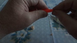 Из фломастера поплавок.