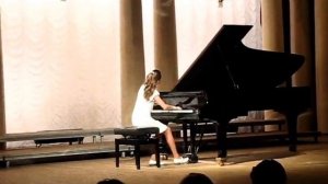 Yuliya Logvinenko plays F.Chopin Fantasie-impromptu op. 66.