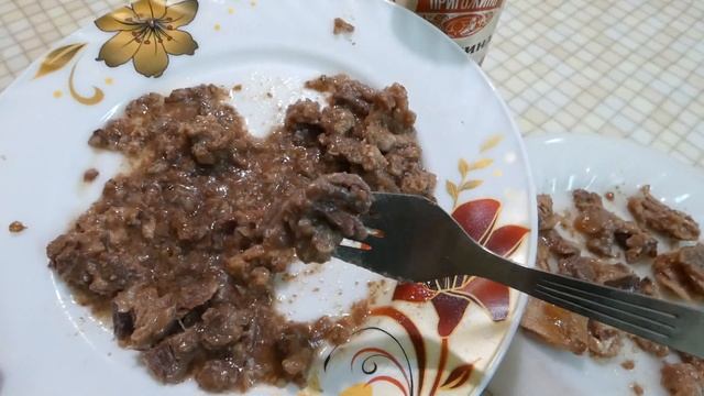 В тушёнке нет мяса! Я в шоке! Где мясо? Тушёнка! смотреть онлайн