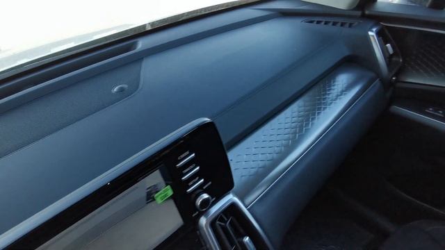 Новый КИА Соренто - комплектация Комфорт (180 л.с. бензин) смотреть онлайн