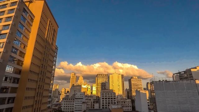 Beautiful music for relaxation, meditation and sleep (City) смотреть онлайн