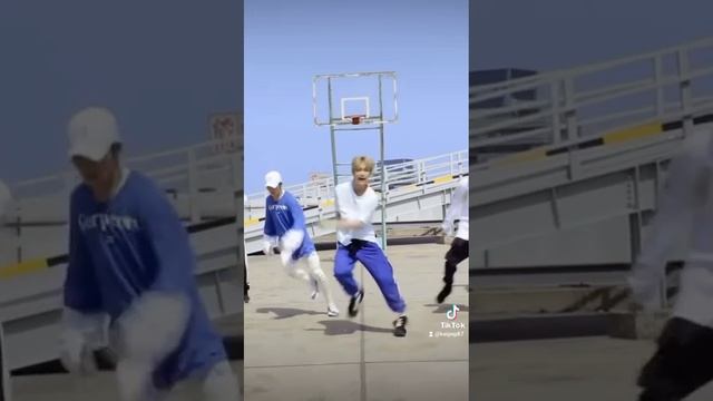 STREY KIDS смотреть онлайн