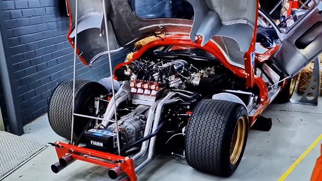 Ferrari 330 P4 смотреть онлайн