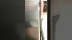 ПРАНКИ В МАГАЗИНЕ !!! Застряли в примерочной/?
