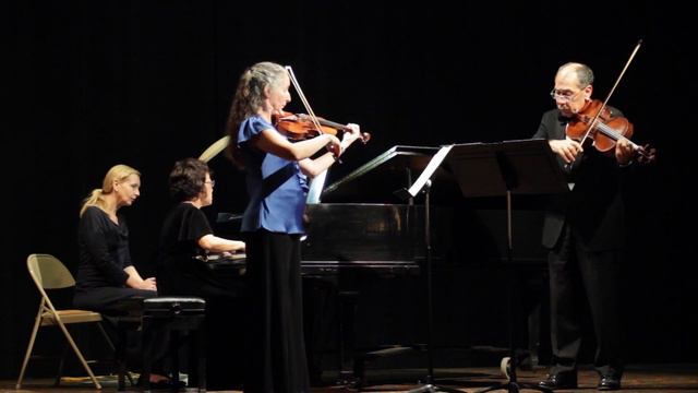 Mozart Trio for clarinet or violin viola  piano in E flat K 498 I. Andante
