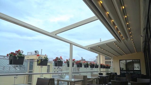 Как работает автоматическая пергола с подсветкой * Монтаж на крыше * Маркиза.Ру смотреть онлайн