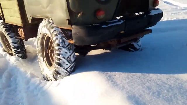УАЗ 3303 на больших колесах. Диагональное вывешивание.