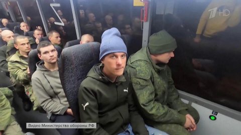 Еще девять российских военных возвратились на родину с территорий, подконтрольных Киеву