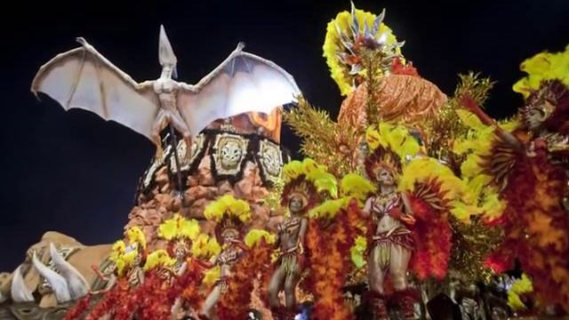 БРАЗИЛЬСКИЙ КАРНАВАЛ смотреть онлайн