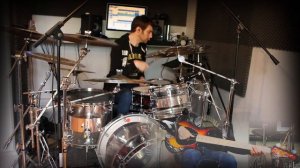 Breaking The Habit - Drum & Bass Cover - Linkin Park