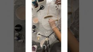 Заливка подноса эпоксидной смолой. Эпоксидная смола. Поднос из эпоксидной смолы. Эпоксидка. Поднос.