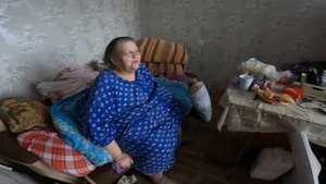 УБОРКА  В ЗАХЛАМЛЕННОЙ КВАРТИРЕ. МЫ ПОЧТИ НИЧЕГО НЕ ОСТАВИЛИ. Орловская область