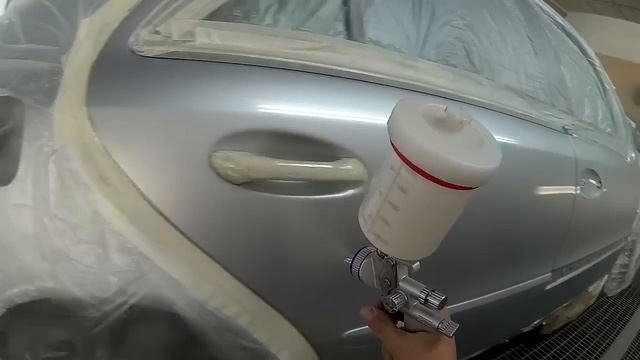 MERCEDES SILVER PAINT PPG 775 WITH IWATA WB1 SPRAY GUN смотреть онлайн