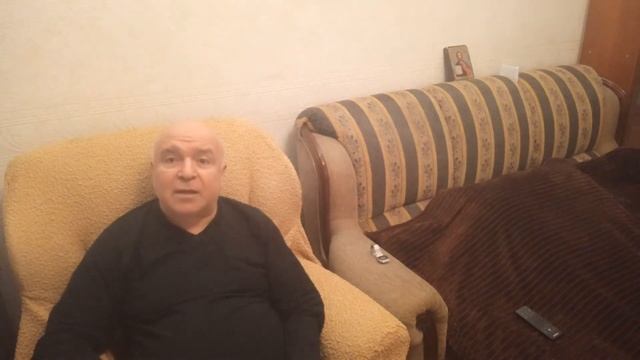 Отчуждение людей друг от друга и от себя самих