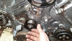 Замена подшипников роликов на двигателе b8444s volvo xc90 v8