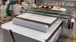 Фрезерный станок с ЧПУ CIMTECH с автоматической разгрузкой и чисткой стола, присосками, доводчиками