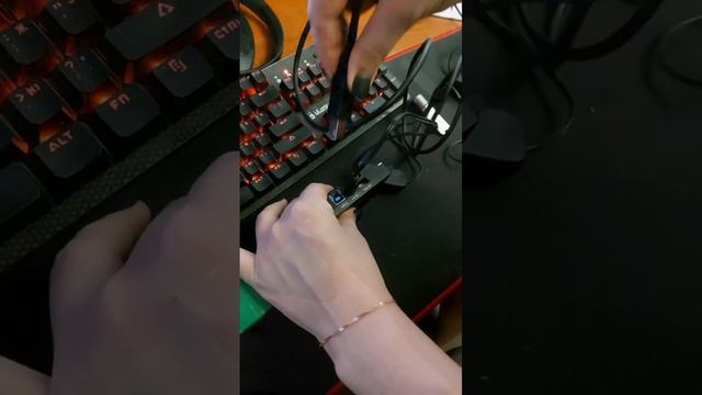 Внешний адаптер из DNS для накопителя DEXP AT HA007 смотреть онлайн