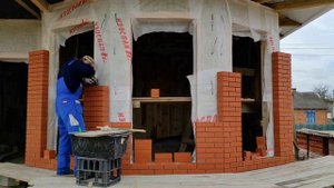 Кладка эркера из облицовочного кирпича"BRAER".