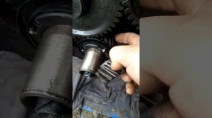 второй раунд  шестерня  коленвала не подходит по меткам