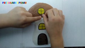 Картина из пластилина. Лепим грибной домик из пластилина на бумаге.