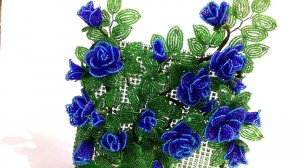 Бисероплетение. Мастер класс.   Цветы из бисера. Роза  синяя Часть 1 .Пошаговый МК. Веточка роз.
