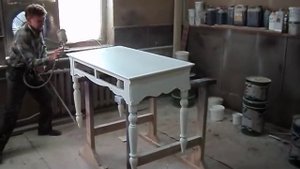 Покраска белого стола