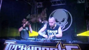 The Craziest DJ's in the World (HD)