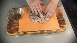 Нереально вкусный цыплёнок тапака из корнишона.
